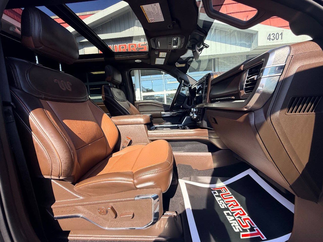 Used 2024 Ford F350 King Ranch w/ FX4 Off-Road Package AWD/4WD image 42