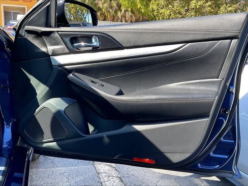 Used 2018 Nissan Maxima 3.5 SV image 23