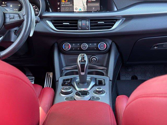 Used 2023 Alfa Romeo Stelvio Veloce AWD/4WD image 35
