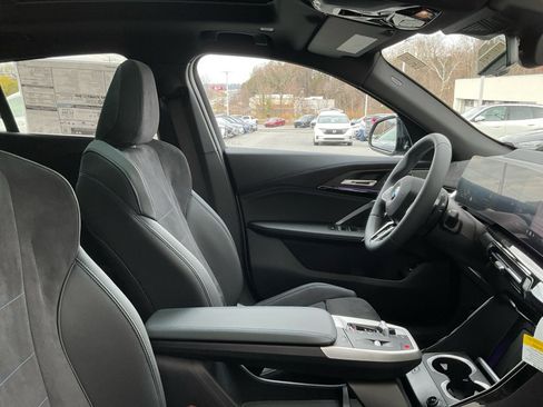 Used 2026 BMW X2 xDrive28i w/ Technology Package AWD/4WD image 29