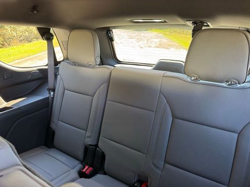 New 2026 GMC Yukon Elevation image 25