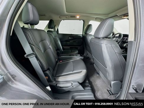 New 2026 Nissan Pathfinder SL AWD/4WD image 29