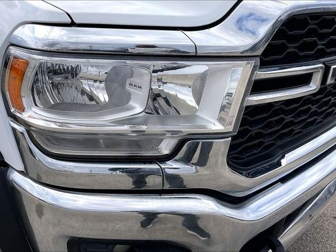 Used 2021 RAM 5500 Tradesman image 28