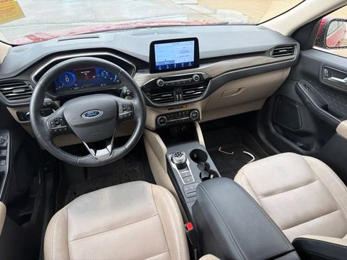 Used 2020 Ford Escape Titanium w/ Titanium Premium Package 2.0 AWD/4WD image 21