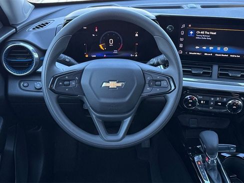 New 2026 Chevrolet Trax LT image 14