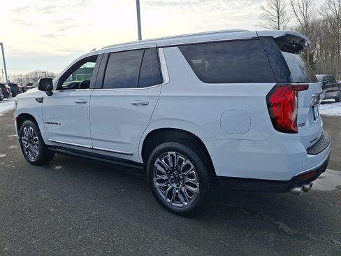 Certified 2023 GMC Yukon Denali image 4