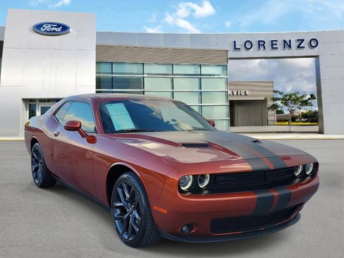 Used 2022 Dodge Challenger SXT w/ Blacktop Package image 3