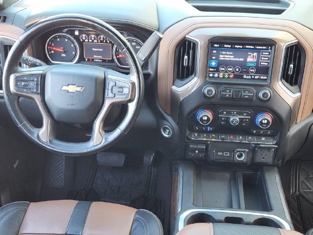 Used 2023 Chevrolet Silverado 2500 High Country w/ Technology Package AWD/4WD image 28