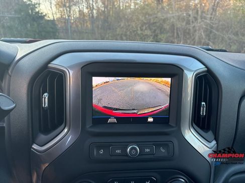 Used 2023 Chevrolet Silverado 2500 Custom w/ Custom Value Package image 22