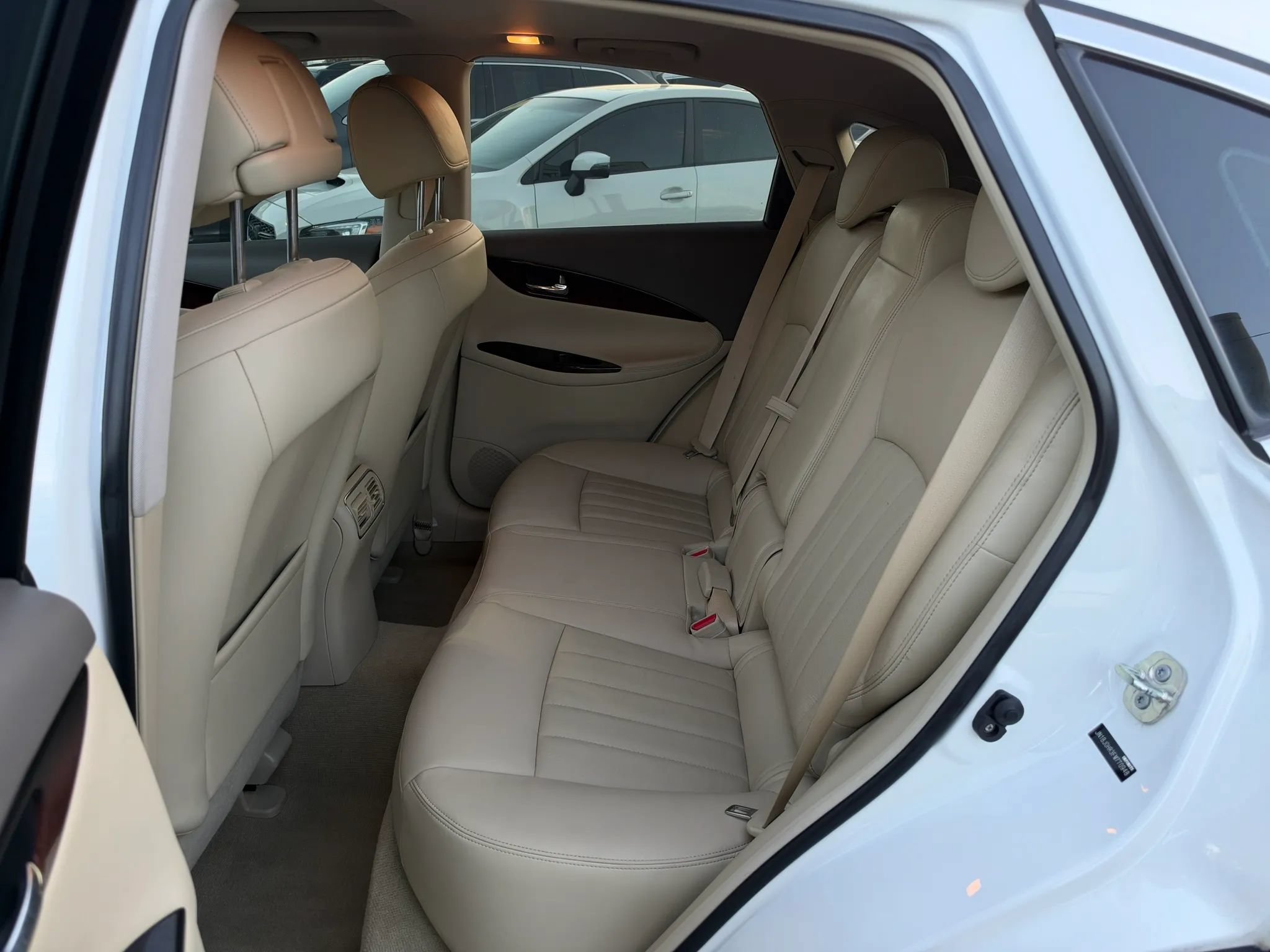 Used 2015 INFINITI QX50 Journey w/ Premium Package AWD/4WD image 16