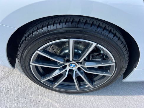 Used 2020 BMW 330i Sedan w/ Driving Assistance Package RWD image 17