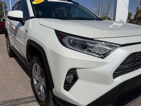 Used 2021 Toyota RAV4 Limited AWD/4WD image 16