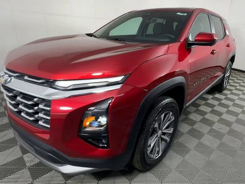 New 2026 Chevrolet Equinox LT w/ Convenience Package II FWD image 5