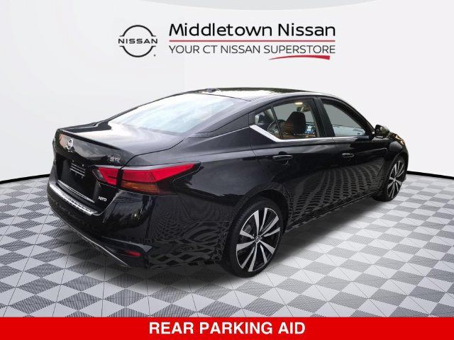 Certified 2021 Nissan Altima 2.5 SR w/ SR Premium Package AWD/4WD image 4