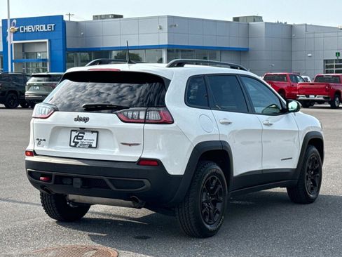 Used 2022 Jeep Cherokee Trailhawk w/ Comfort/Convenience Group image 24