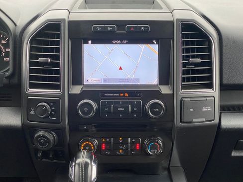 Used 2018 Ford F150 XLT w/ Equipment Group 302A Luxury image 23