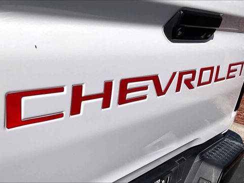 Certified 2023 Chevrolet Colorado Z71 w/ Z71 Convenience Package 2 image 8