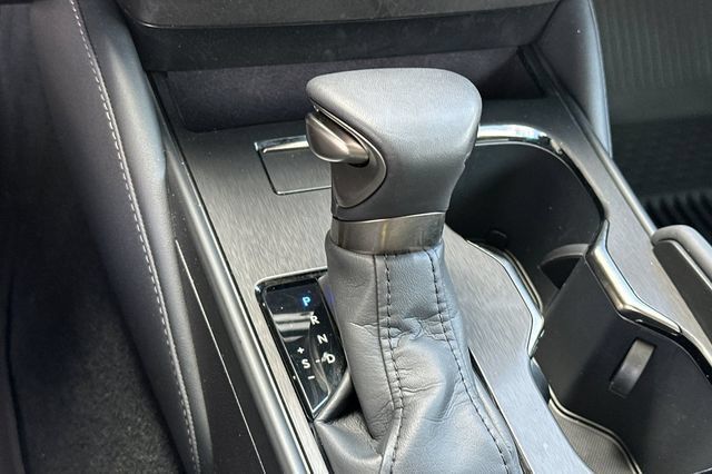 Used 2025 Lexus ES 350 w/ Premium Package FWD image 24