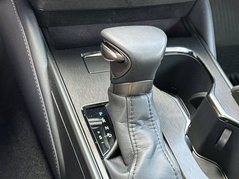 Used 2025 Lexus ES 350 w/ Premium Package FWD image 24