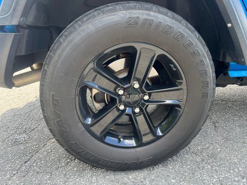 Used 2021 Jeep Wrangler Unlimited Sport AWD/4WD image 17