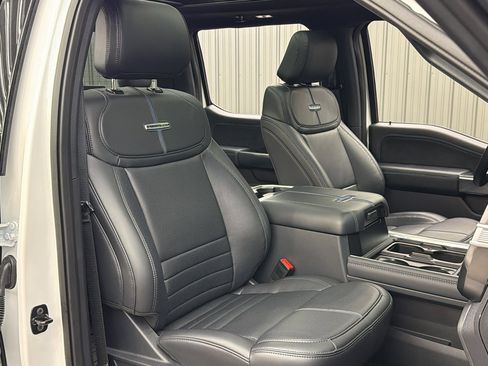 Used 2025 Ford F450 Platinum w/ Camper Package image 37