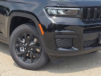 New 2025 Jeep Grand Cherokee L Laredo