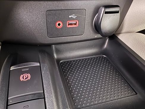 Used 2022 Nissan Rogue Sport SL w/ Premium Package FWD image 32