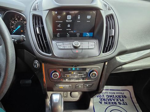 Used 2019 Ford Escape SE image 13