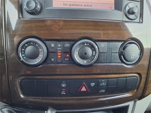 Used 2014 Mercedes-Benz Sprinter 2500 image 15