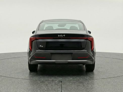 Used 2025 Kia K4 LXS image 7
