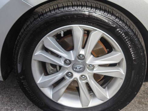 Used 2013 Hyundai Elantra GT image 10