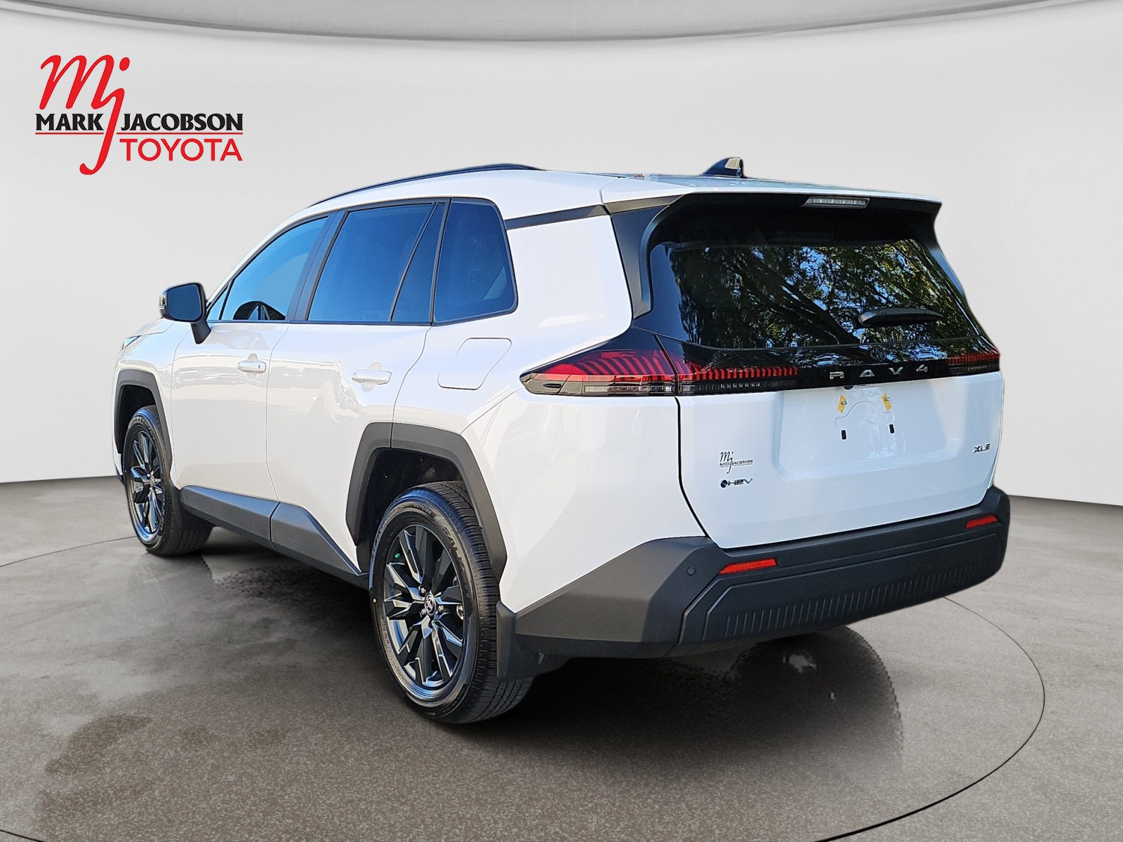 Used 2026 Toyota RAV4 XLE Premium w/ Weather Package FWD image 12
