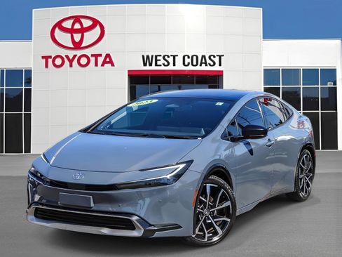Used 2023 Toyota Prius Prime Premium image 1