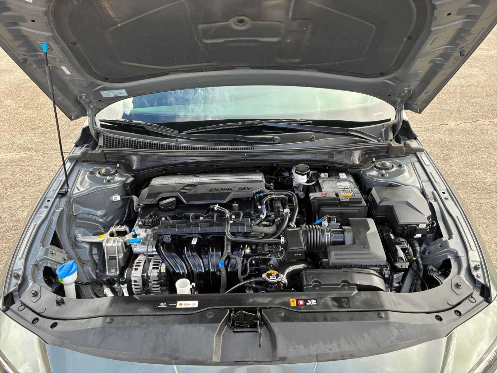 Used 2026 Hyundai Elantra Sport FWD image 30
