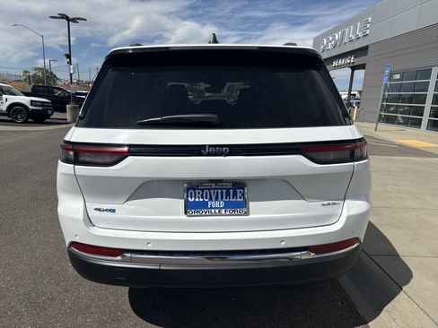 Used 2024 Jeep Grand Cherokee Limited 4xe AWD/4WD image 5