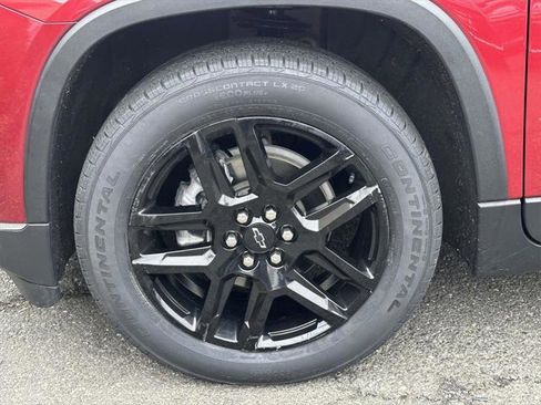 Used 2021 Chevrolet Traverse LT image 10