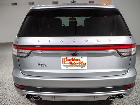 Used 2023 Lincoln Aviator Reserve w/ Equipment Group 201A AWD/4WD image 8