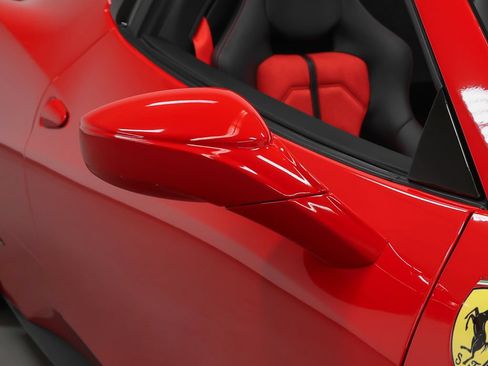 Certified 2014 Ferrari 458 Spider RWD image 9