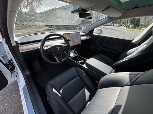 Used 2018 Tesla Model 3 Long Range image 10