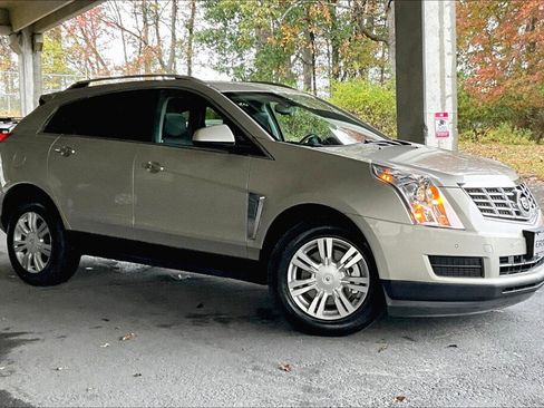 Used 2015 Cadillac SRX Luxury w/ Driver Awareness Package image 19