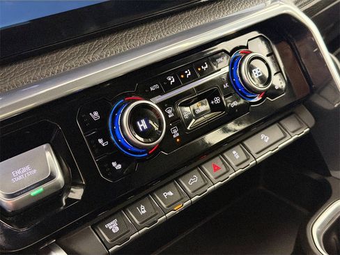 Used 2024 GMC Sierra 2500 Denali w/ Technology Package image 15