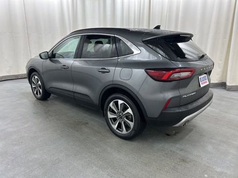 Used 2025 Ford Escape Platinum image 4