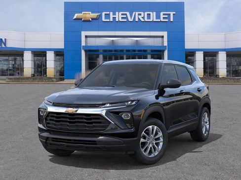 New 2026 Chevrolet TrailBlazer LS w/ LS Convenience Package FWD image 6