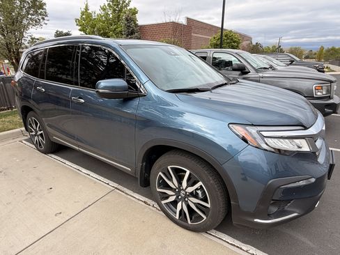 Used 2022 Honda Pilot Touring image 3