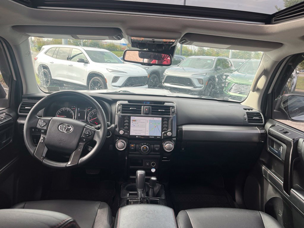 Used 2020 Toyota 4Runner Venture w/ Moonroof Package AWD/4WD image 5