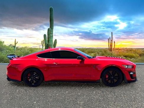 Used 2021 Ford Mustang Shelby GT500 w/ Technology Package RWD image 6