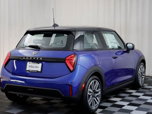 New 2026 MINI Cooper 2-Door Hardtop FWD image 17