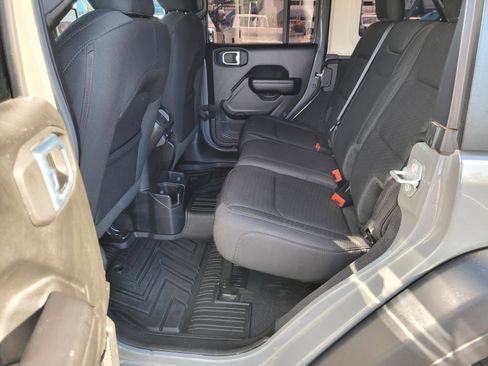 Used 2021 Jeep Wrangler Unlimited Sport image 13