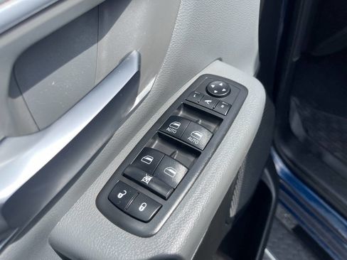 Used 2019 RAM 1500 Big Horn image 25