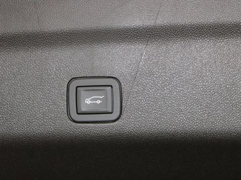 New 2026 Chevrolet Tahoe High Country AWD/4WD image 36